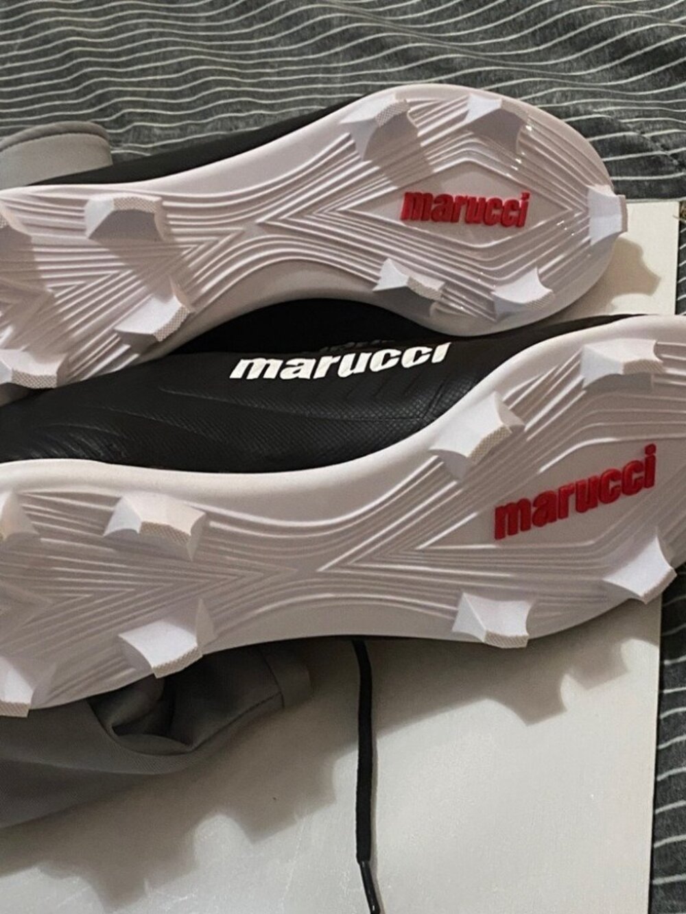 Marucci Black Cleats Size 7 (Adult) - Picture 2 of 6